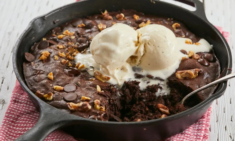 Skillet Brownie Recipe: Scrumptious and Straightforward Dessert