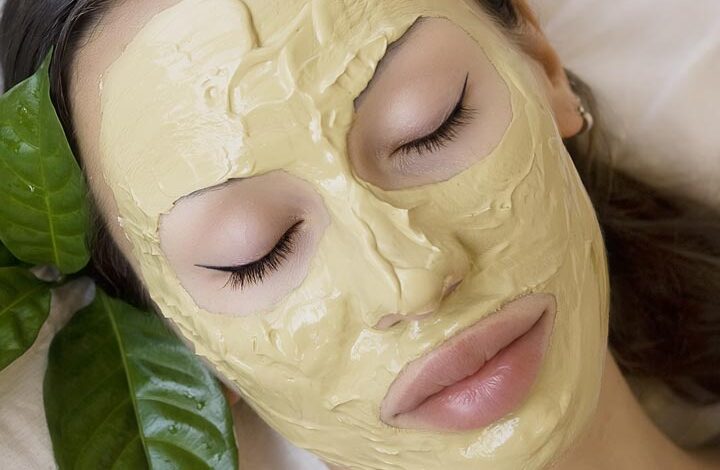 How To Use Multani Mitti For Zits