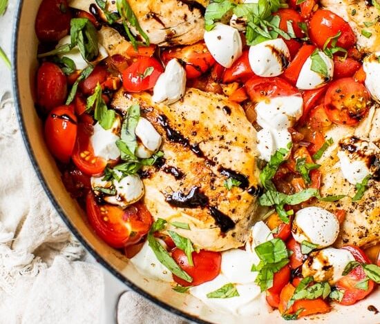 Caprese Hen Skillet: A Fast and Scrumptious One-Pan Meal